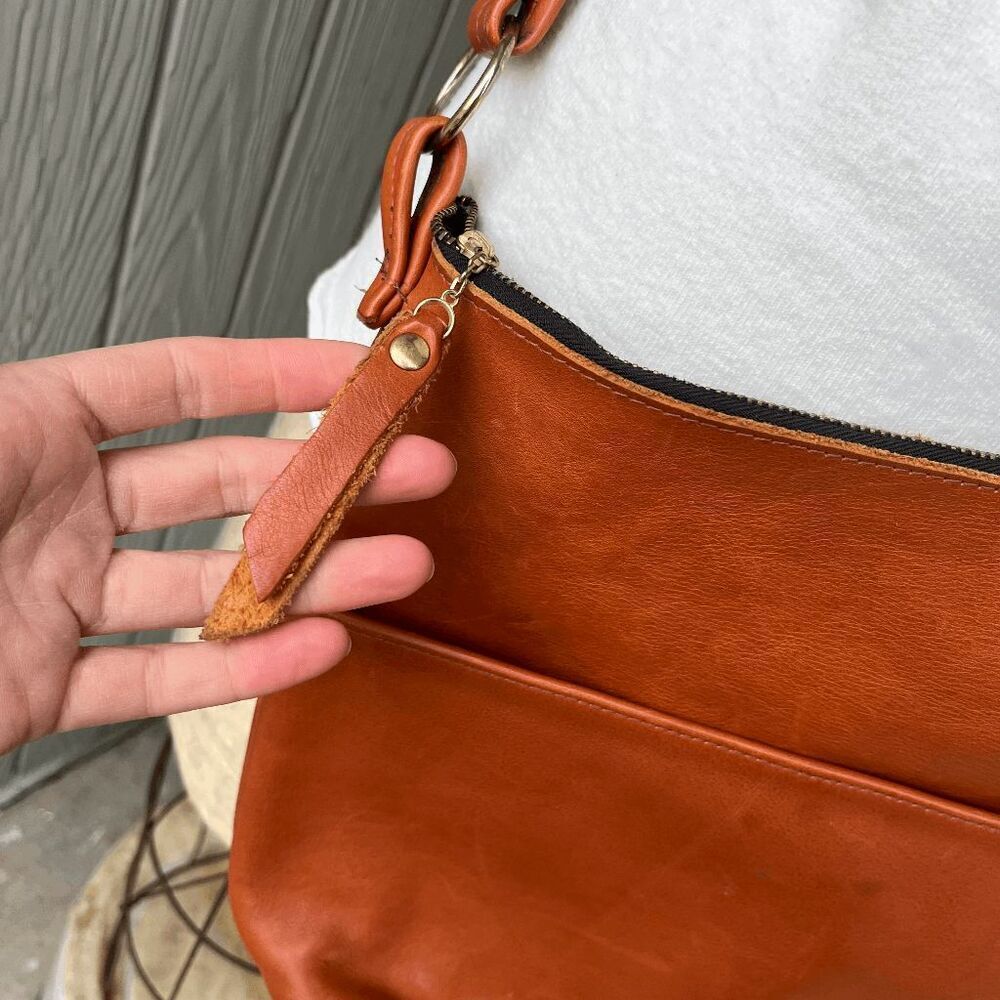 VTG Cognac Orange Full Grain Leather Crossbody Bag Adjustable Strap Handmade - Picture 9 of 12